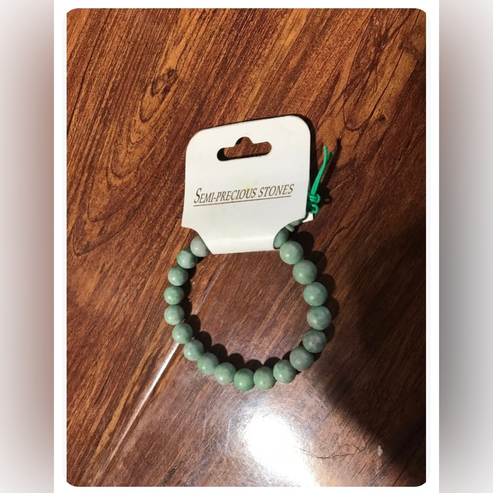 NWT Chinese Asian Style Jade? Stretch Bracelet semi-precious stones